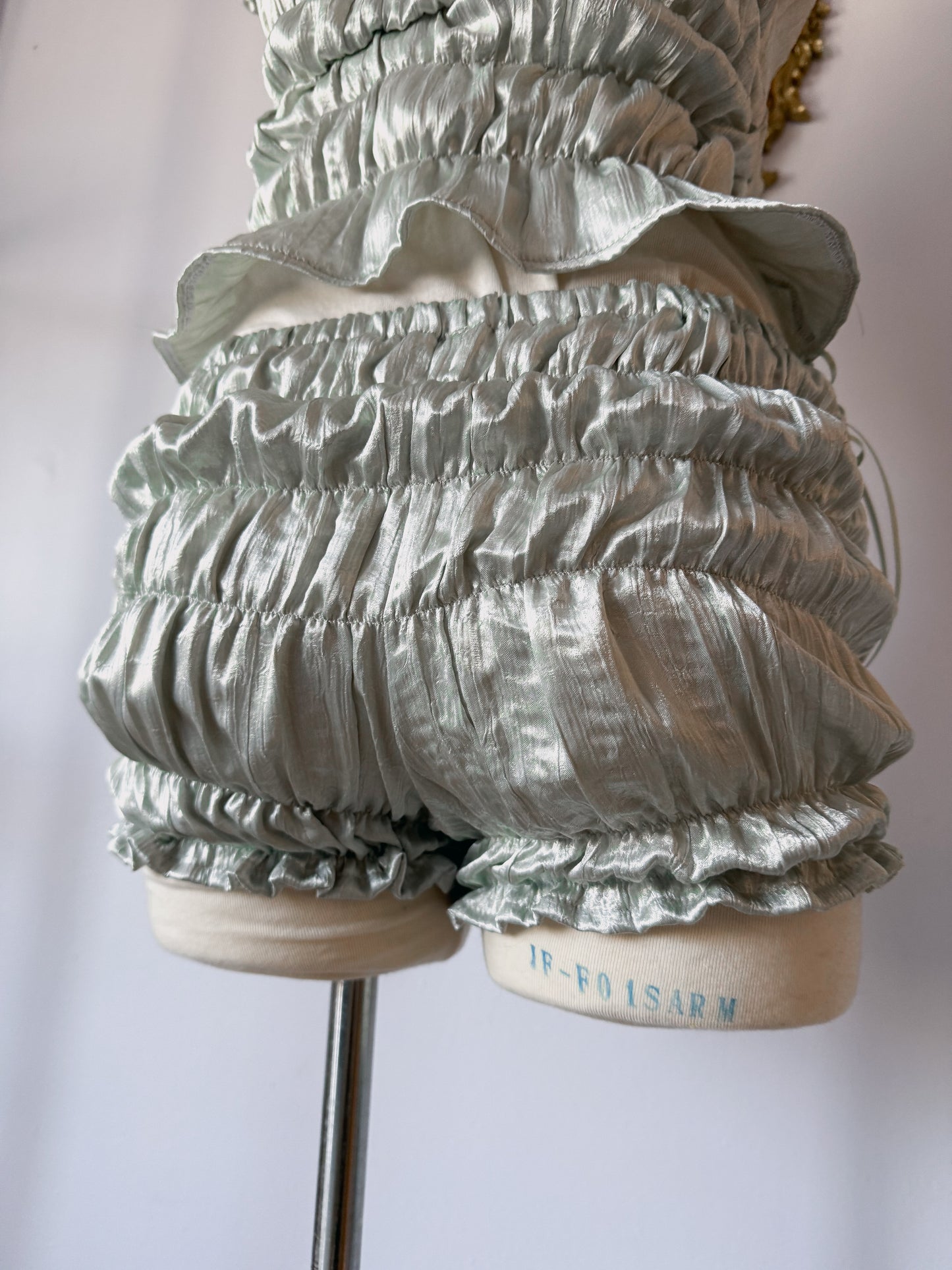 SHIRLEY BLOOMERS